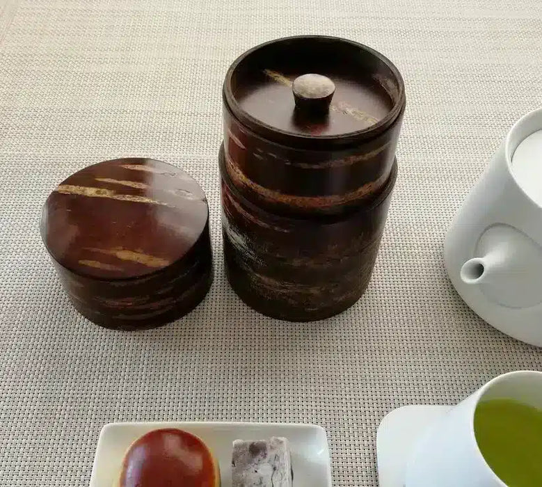 tea caddy M