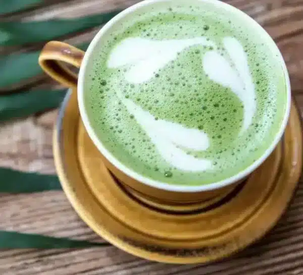 Matcha latte - Hug the tea