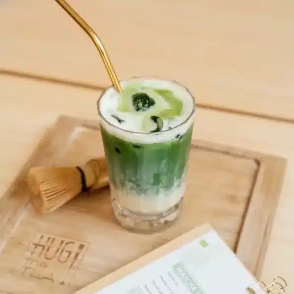 iced matcha latte
