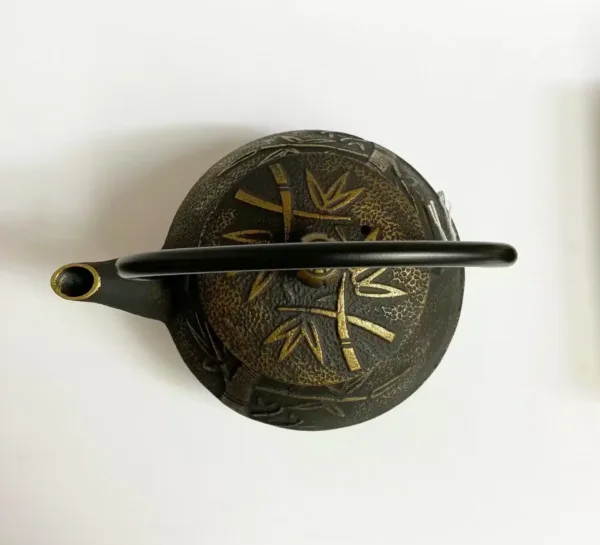 Cast iron teapot bamboo black D8N 2